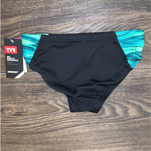TYR Swim Briefs - Picture 4 of 4